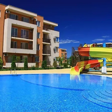 Studio в апарт-отеле Holiday Fort Golf Club *