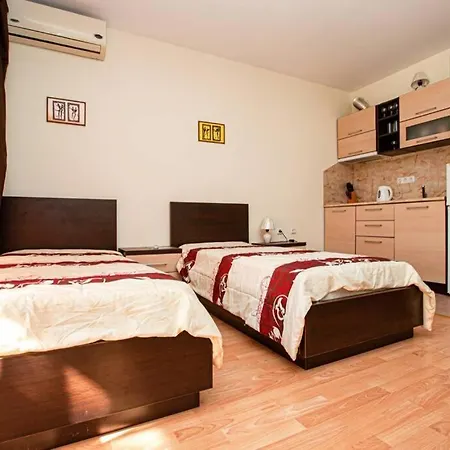 Studio в апарт-отеле Holiday Fort Golf Club