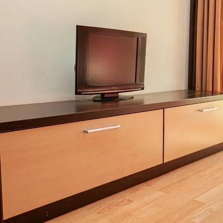 Studio в апарт-отеле Holiday Fort Golf Club Апартамент Слънчев бряг
