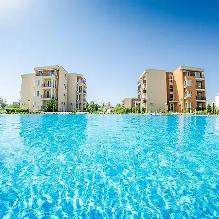 Studio в апарт-отеле Holiday Fort Golf Club