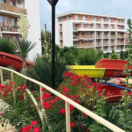 Studio в апарт-отеле Holiday Fort Golf Club *